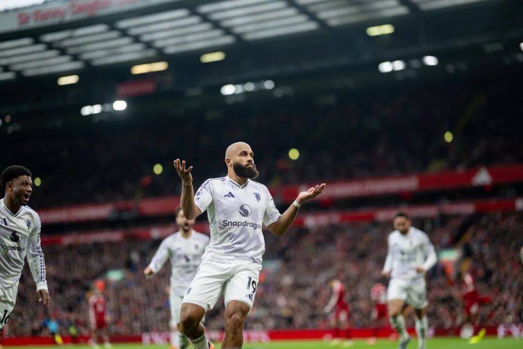 包含勒沃库森训练开放日，赛前远射贴柱引欢呼，欧冠在即，控场能力受关注的词条开云