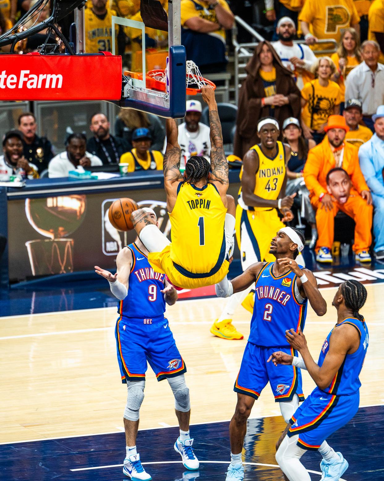 包含今夜突围战来临，多伦多猛龙围绕NBA总决赛再遭质疑，震撼外界，数据趋势出现新变化的词条开云娱乐