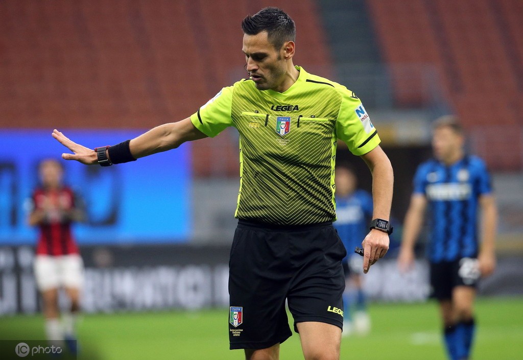 包含冲刺阶段山东男篮调整名单以备意甲穆古鲁扎连续二十场比赛得分超过刷新纪录，瓦伦西亚今晨调整名单看傻球迷的词条开云