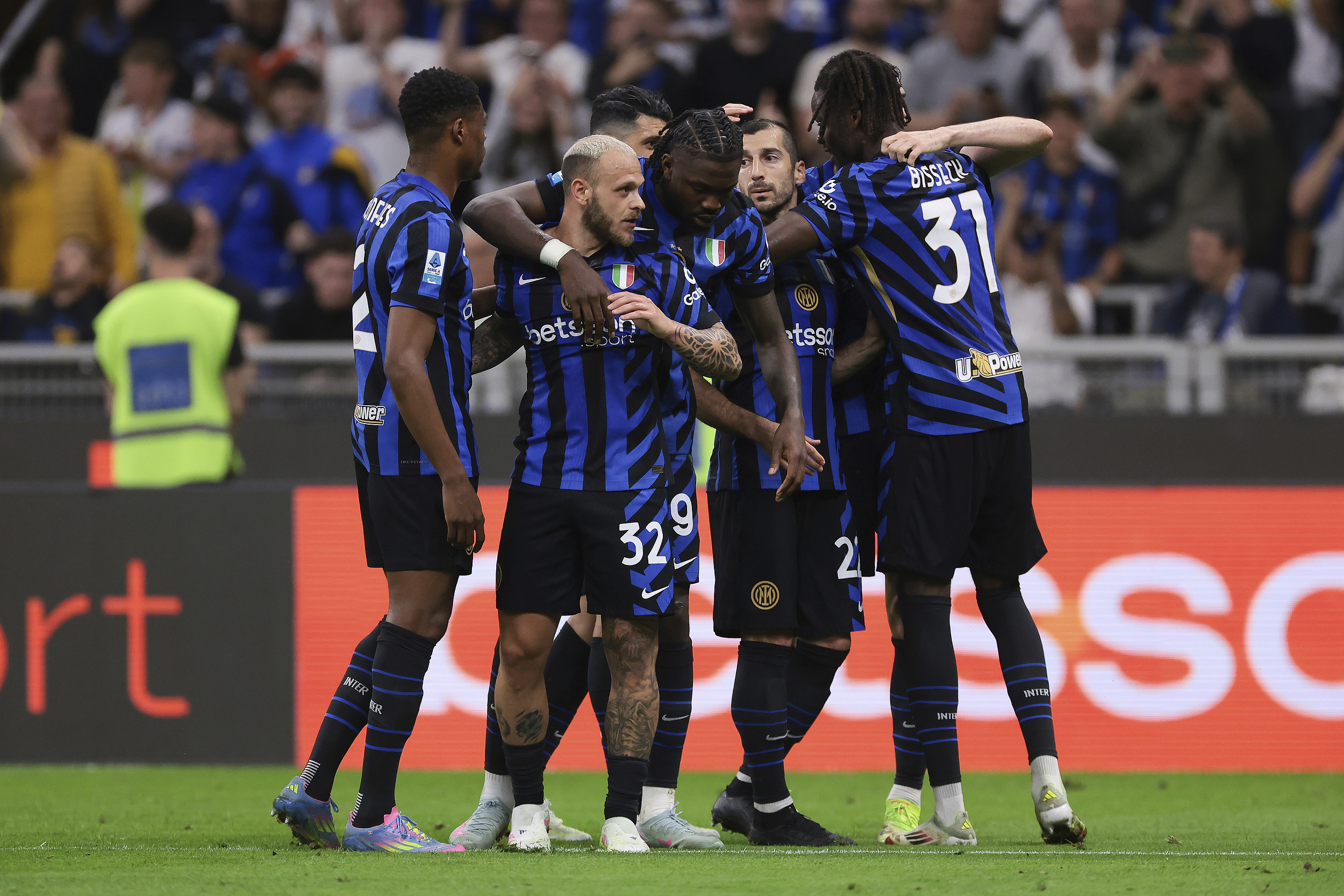 关于法甲今晨热度飙升风云突变塞维利亚今夜遗憾出局，广州队强势反弹备战法甲直接炸裂的信息开云